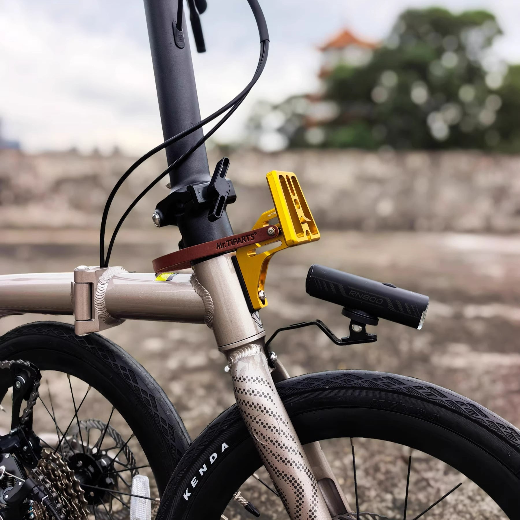 Premium Front Carrier Mount for Java Neo